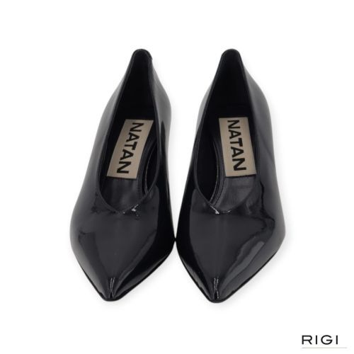 Natan N10100 pump in blauw nappalak voor dames. 