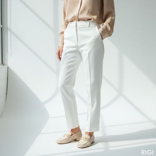 Nathan-Baume dames mocassin in off wit leer.