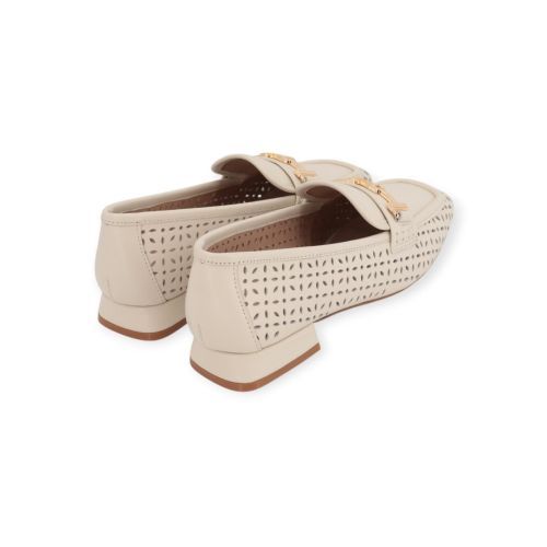 Nathan-Baume dames mocassin in off wit leer.