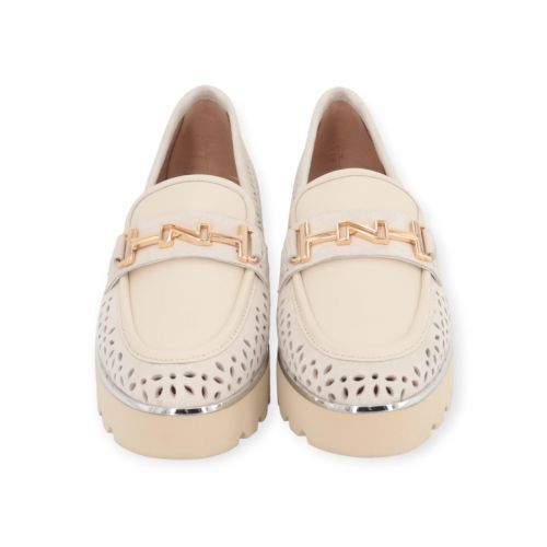 Nathan-Baume Mocassin in off wit met ecru leer voor dames.