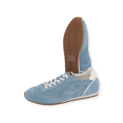 Nathan-Baume dames sneaker in licht blauw suede.