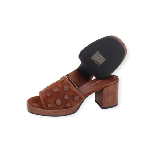 Noa Harmon dames slipper met blok hak in het cognac suede leer.