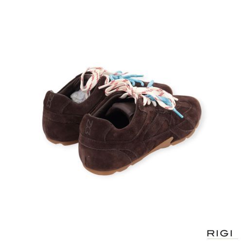 Nokwol Atlas sneaker in bruin suède voor dames. Nokwol Atlas sneaker in bruin suède voor dames.