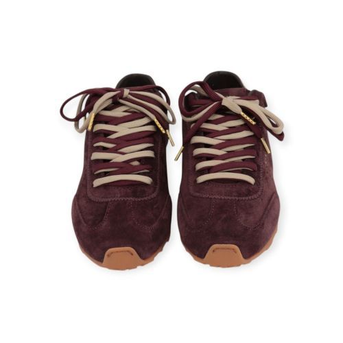 Nubikk Billy Lou sneaker in bordeaux suede voor dames. 