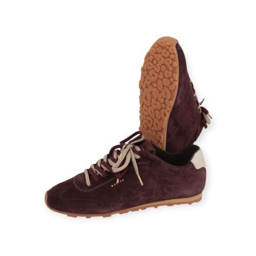 Nubikk Billy Lou sneaker in bordeaux suede voor dames. 