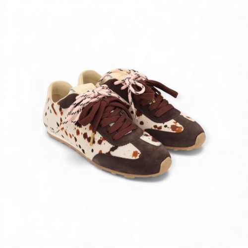 Nubikk Billy Lou dames sneaker in koe print. Nubikk Billy Lou dames sneaker in koe print.