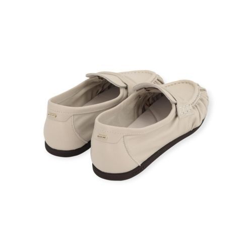 Nubikk Riley Mio mocassin in offwit leer voor dames. Nubikk Riley Mio mocassin in offwit leer voor dames.