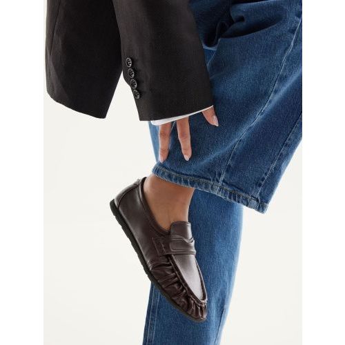 Nubikk Riley Mio mocassin voor dames in bordeaux leer.
