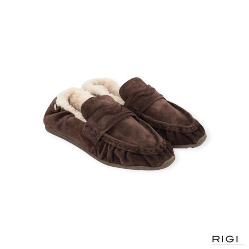 Nubikk Riley Mio Fur mocassin in bruin suède met wol voor dames. 
