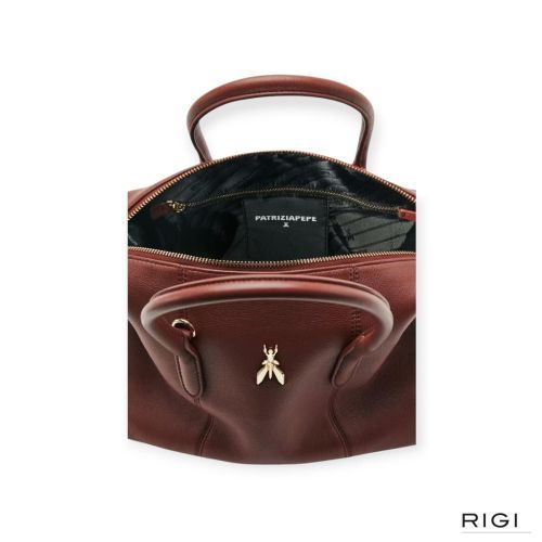 Patrizia Pepe 2B0145/ L162-B861 Borsa Bag handtas in bordeaux leer voor dames. Patrizia Pepe 2B0145/ L162-B861 Borsa Bag handtas in bordeaux leer voor dames.