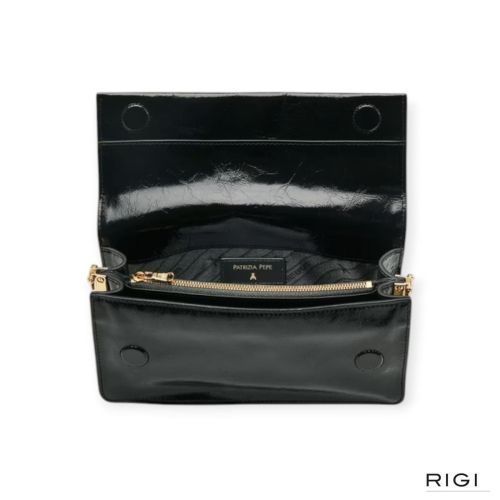Patrizia Pepe Borsa Bag 8B0131/L0008-K507 in zwart crinkle black voor dames. 