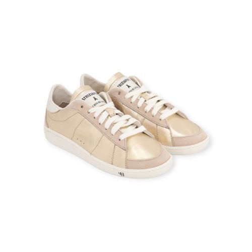 Patrizia Pepe Skin dames sneaker in goud shinning leer. Patrizia Pepe Skin dames sneaker in goud shinning leer.