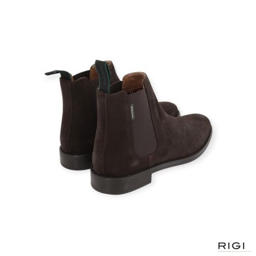 Paul Smith Augustus enkellaars in bruin suède voor heren. Paul Smith Augustus enkellaars in bruin suède voor heren.