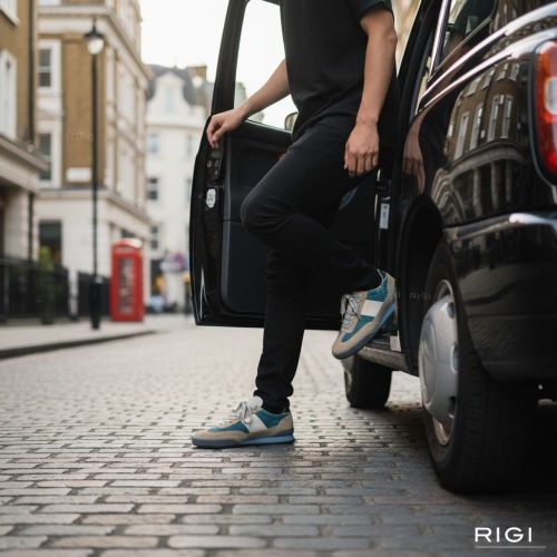 PS Paul Smith Dover sneaker in zand suède, blauw nubuck met offwit leer voor heren. PS Paul Smith Dover sneaker in zand suède, blauw nubuck met offwit leer voor heren.