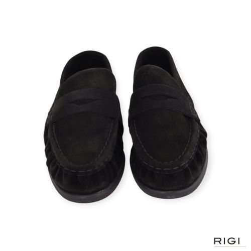 Pavement PaElmira mocassin in zwart suède voor dames. Pavement PaElmira mocassin in zwart suède voor dames.
