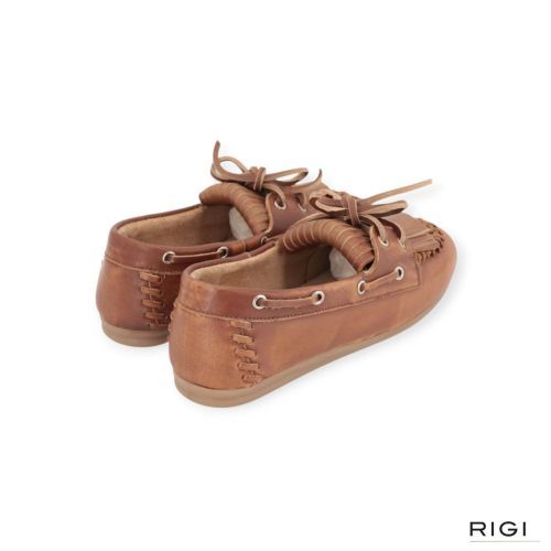 Pavement Magda mocassin in bruin leer voor dames. Pavement Magda mocassin in bruin leer voor dames.