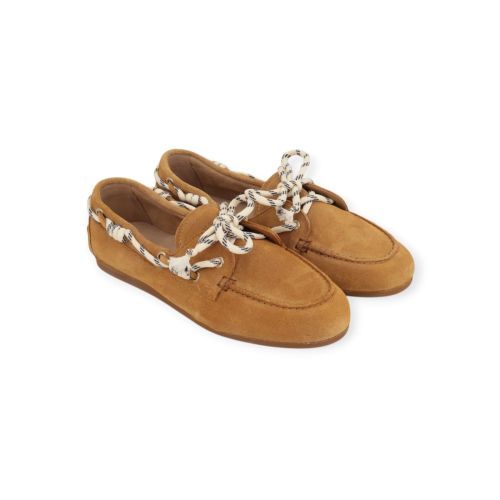 Pavement Pamarin Bold Lace Tan suède mocassin in beige suède. 