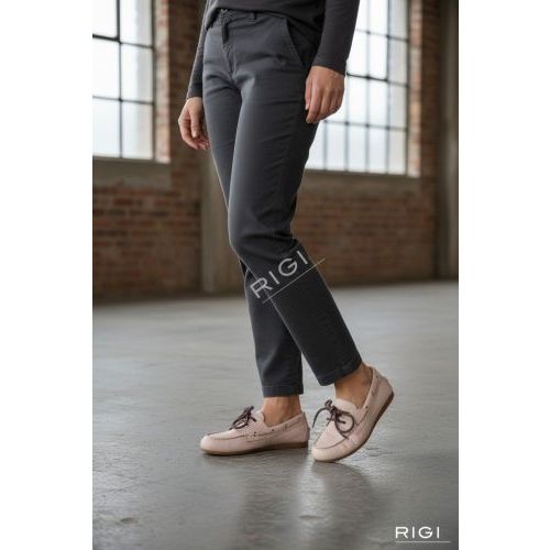 Pavement Marin Lace mocassin in roze leer voor dames. Pavement Marin Lace mocassin in roze leer voor dames.
