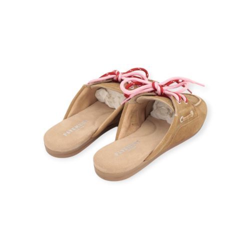 Pavement Yasma Slipper in zand / taupe suède voor dames. 