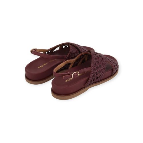 Pedro Miralles dames sandaal in het bordeaux tresse leer.