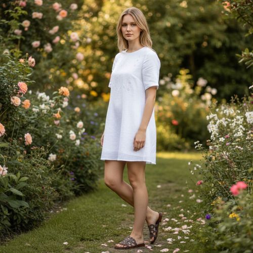 Pedro Miralles slipper in bruinleer voor dames. Pedro Miralles slipper in bruinleer voor dames.