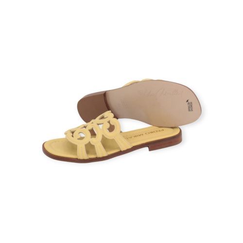 Pedro Miralles slipper in geel leer voor dames. Pedro Miralles slipper in geel leer voor dames.