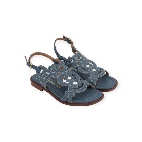 Pedro miralles dames sandaal plat in het licht blauw leer.