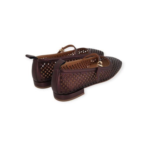 Pedro Miralles ballerina in bruin perforée leer voor dames. Pedro Miralles ballerina in bruin perforée leer voor dames.