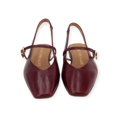 Pedro Miralles ballerina in bordeaux leer voor dames. 