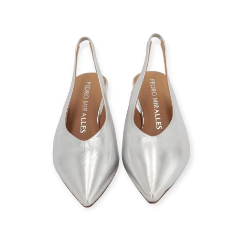 Pedro Miralles pump in zilver shining leer. Pedro Miralles pump in zilver shining leer.