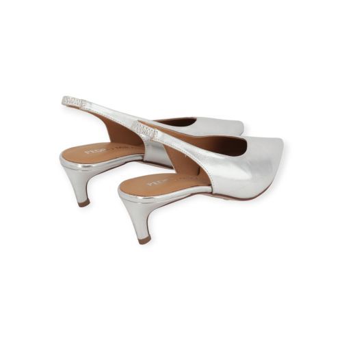 Pedro Miralles pump in zilver shining leer. Pedro Miralles pump in zilver shining leer.