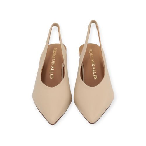 Pedro Miralles beige pump slingback. Pedro Miralles beige pump slingback.
