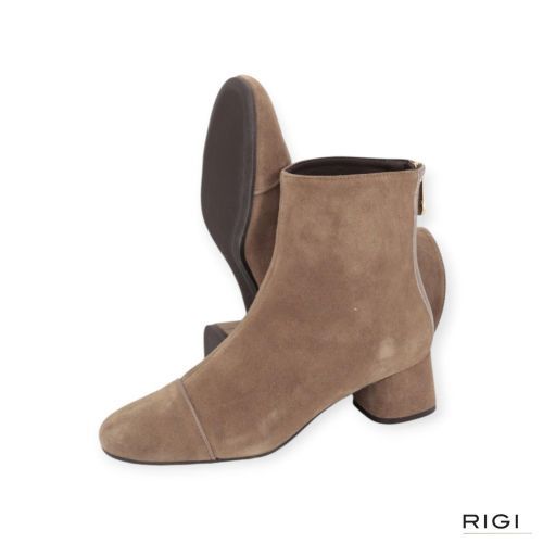 Pedro Miralles 24266 enkellaars in suède taupe voor dames. Pedro Miralles 24266 enkellaars in suède taupe voor dames.