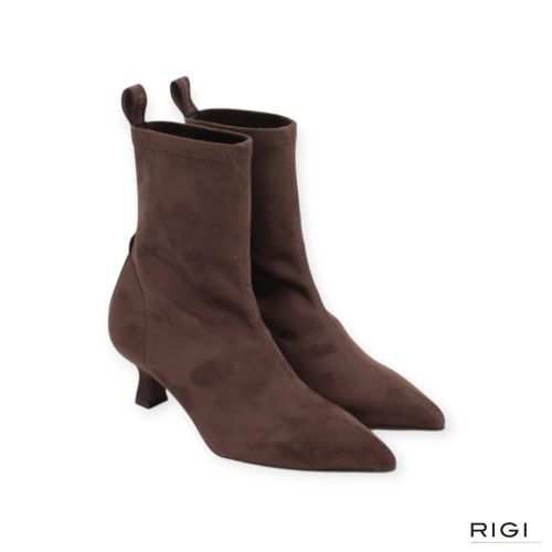 Pedro Miralles 24392 in stretch suède lichtbruin voor dames. 