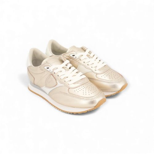 Philippe Model Blville low dames sneaker in goud. Philippe Model Blville low dames sneaker in goud.