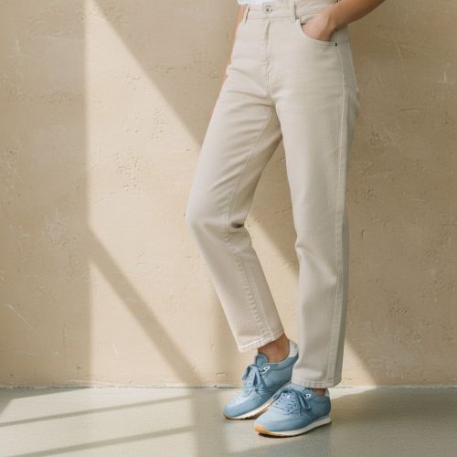 Philippe Model Blville Low dames sneaker licht blauw. Philippe Model Blville Low dames sneaker licht blauw.