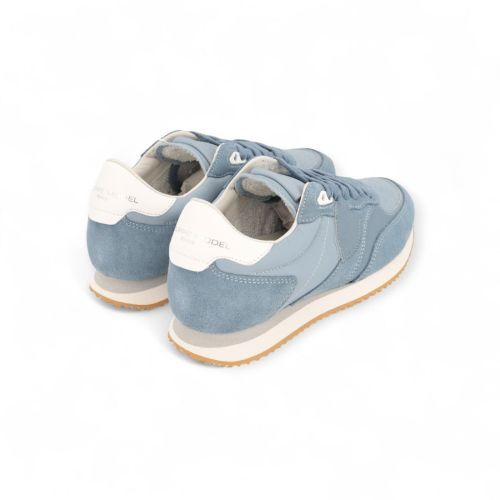 Philippe Model Blville Low dames sneaker licht blauw. Philippe Model Blville Low dames sneaker licht blauw.