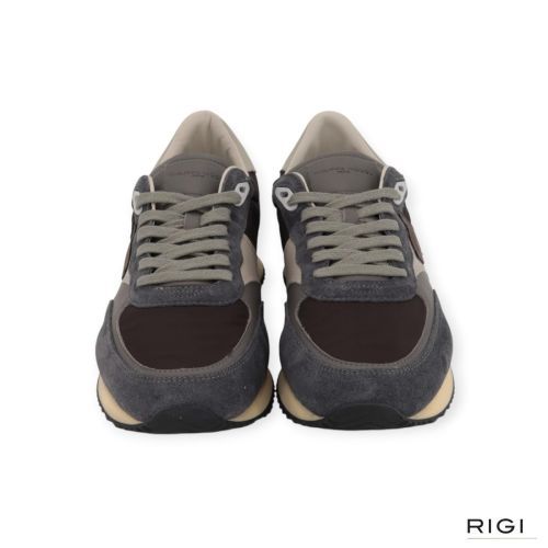 Philippe Model BLVILLE BVLU N002 sneaker voor heren in bruin, nylon met blauw suède. 