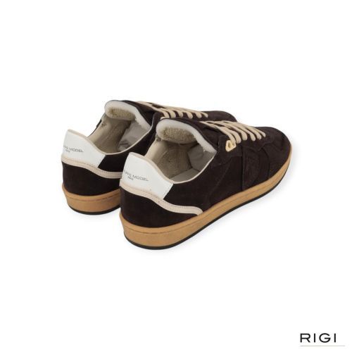 Philippe Model PGAL PGLU D004 sneaker in bruin suède voor heren. Philippe Model PGAL PGLU D004 sneaker in bruin suède voor heren.