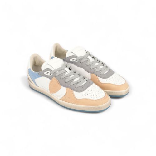 Philippe Model PGAL Low heren sneaker wit-jeans. Philippe Model PGAL Low heren sneaker wit-jeans.