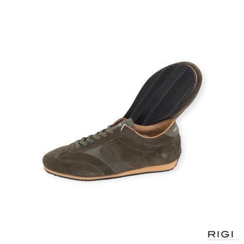 Philippe Model Planche PNLU D012 sneaker voor heren in groen suède. Philippe Model Planche PNLU D012 sneaker voor heren in groen suède.