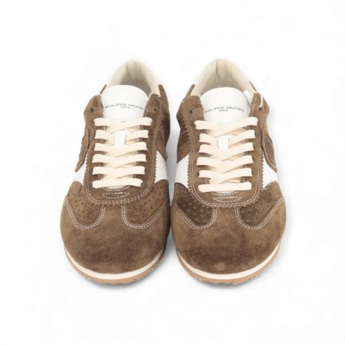 Philippe Model Planche Low heren sneaker in kaki suede. Philippe Model Planche Low heren sneaker in kaki suede.