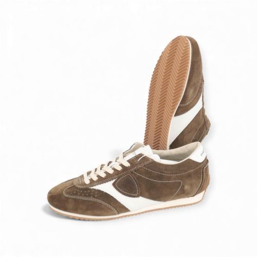 Philippe Model Planche Low heren sneaker in kaki suede. Philippe Model Planche Low heren sneaker in kaki suede.