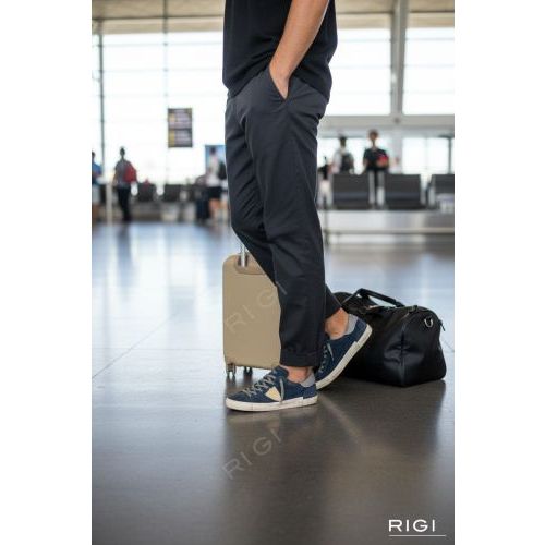 Philippe Model PRSX PRLU XS23 sneaker voor heren in blauw suède. Philippe Model PRSX PRLU XS23 sneaker voor heren in blauw suède.
