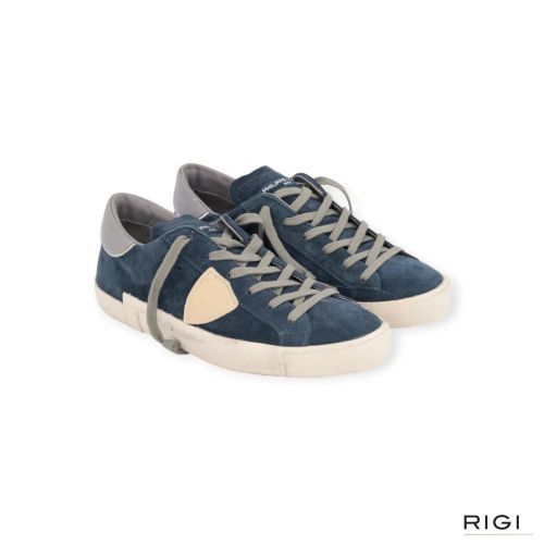 Philippe Model PRSX PRLU XS23 sneaker voor heren in blauw suède. Philippe Model PRSX PRLU XS23 sneaker voor heren in blauw suède.