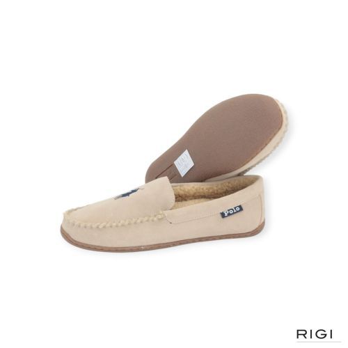Polo Ralph Lauren Brenan pantoffel voor heren in beige suède. Polo Ralph Lauren Brenan pantoffel voor heren in beige suède.