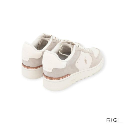 Polo Ralph Lauren Masters Court sneaker in offwit met zand suède voor heren. Polo Ralph Lauren Masters Court sneaker in offwit met zand suède voor heren.