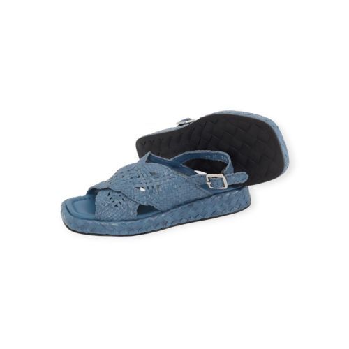 Pons Quintana Malta sandaal in licht blauw tressée voor dames. 