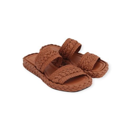 Pons Quintana Malta slipper in cognac tressée voor dames. Pons Quintana Malta slipper in cognac tressée voor dames.