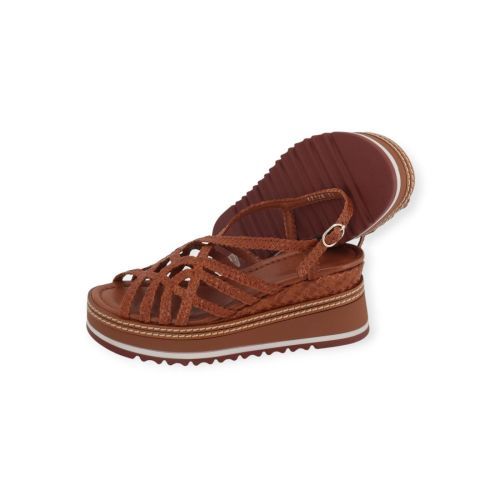 Pons Quintana Valeri sandaal in cognac tressé voor dames. Pons Quintana Valeri sandaal in cognac tressé voor dames.